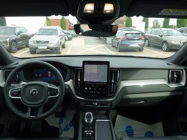Volvo XC60 B5 Plus — photo 12
