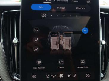 Volvo XC60 B5 Plus — photo 18