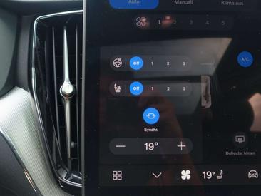 Volvo XC60 B5 Plus — photo 19