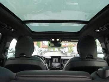 Volvo XC60 B5 Plus — photo 26