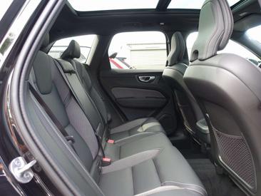 Volvo XC60 B5 Plus — photo 9