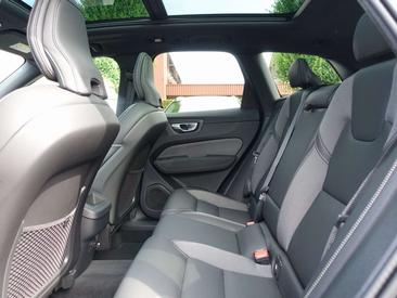 Volvo XC60 B5 Plus — photo 10