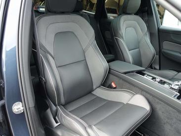 Volvo XC60 B5 Plus — photo 8