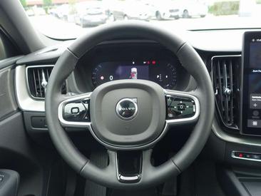 Volvo XC60 B5 Plus — photo 14
