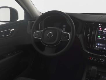 Volvo XC60 B4 Core — photo 3