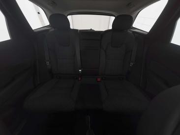 Volvo XC60 B4 Core — photo 4