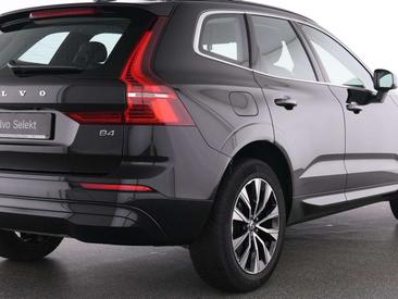 Volvo XC60 B4 Core — photo 8