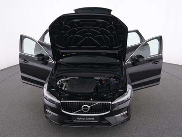Volvo XC60 B4 Core — photo 11