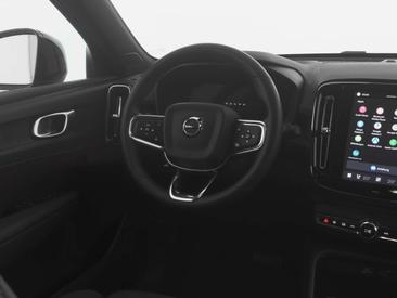 Volvo XC40 Recharge Core — photo 4