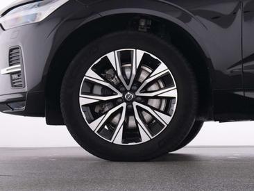 Volvo XC60 B4 Core — photo 18