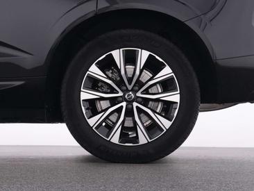 Volvo XC60 B4 Core — photo 19