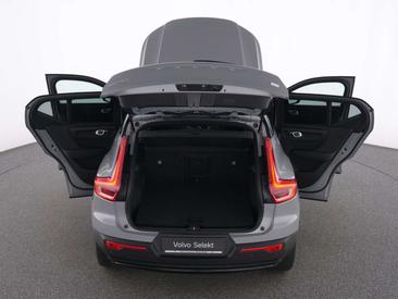 Volvo XC40 Recharge Core — photo 13
