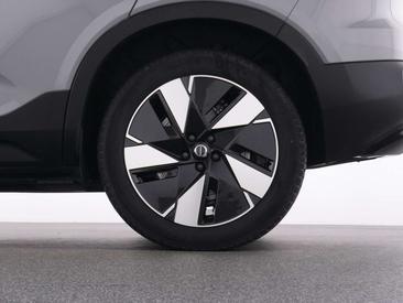 Volvo XC40 Recharge Core — photo 20