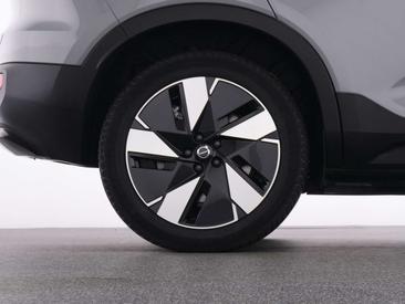 Volvo XC40 Recharge Core — photo 22