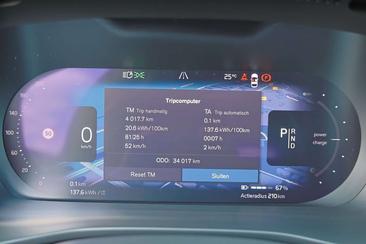 Volvo XC40 Recharge Plus — photo 10