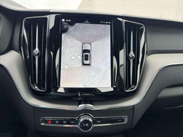 Volvo XC60 B5 Plus — photo 13