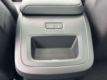 Volvo XC60 B5 Plus — photo 20
