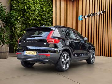 Volvo XC40 Recharge Essential — photo 2