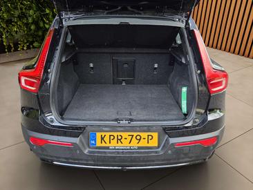 Volvo XC40 Recharge Essential — photo 7