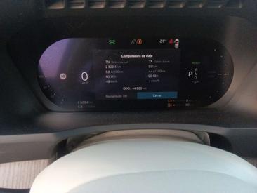 Volvo XC90 T8 Plus — photo 8