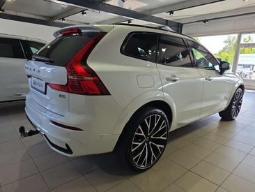 Volvo XC60 B5 R-Design — photo 6