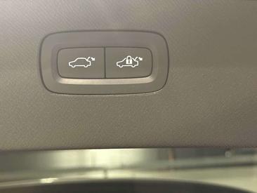 Volvo XC90 T8 Recharge Plus — photo 16