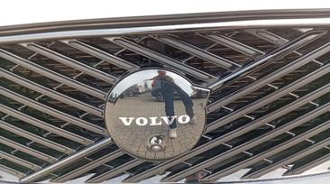 Volvo XC60 B5 Plus — photo 11