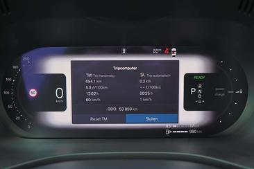 Volvo XC60 T6 Recharge Core — photo 10