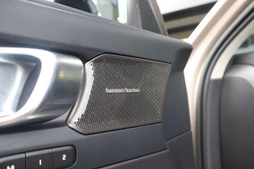 Volvo XC40 T5 Recharge Plus — photo 22