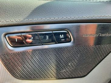 Volvo XC90 T8 — photo 17