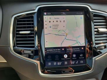 Volvo XC90 T8 — photo 20