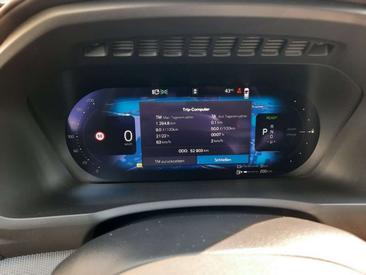 Volvo XC90 T8 — photo 22