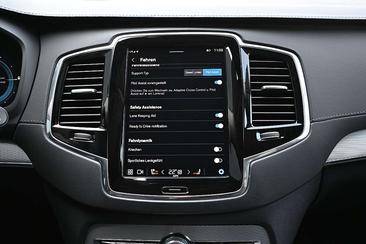 Volvo XC90 T8 Recharge Plus — photo 22