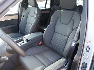 Volvo XC90 T8 Recharge Plus — photo 11
