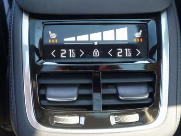 Volvo XC90 T8 Recharge Plus — photo 13