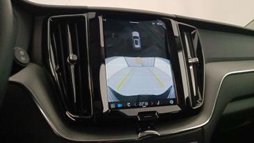 Volvo XC60 T6 Recharge Core — photo 18