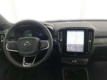 Volvo XC40 Recharge Plus — photo 10