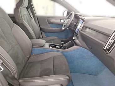 Volvo XC40 Recharge Plus — photo 19