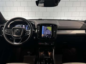 Volvo XC40 T5 Recharge R-Design — photo 17
