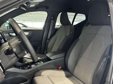 Volvo XC40 T5 Recharge R-Design — photo 25