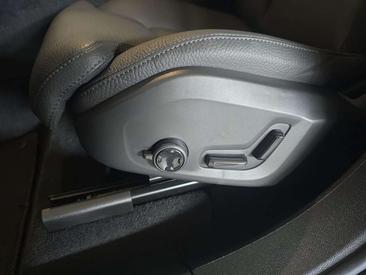 Volvo XC60 B5 Plus — photo 17