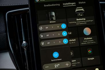 Volvo XC90 T8 Recharge Exec — photo 21