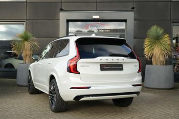 Volvo XC90 T8 Recharge — photo 33