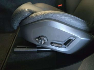 Volvo XC60 B5 Plus — photo 19