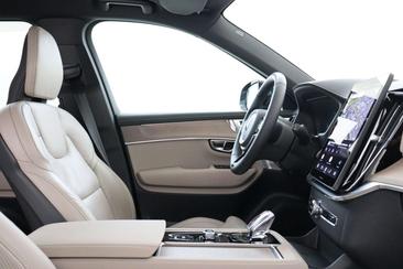 Volvo XC90 T8 Recharge Plus — photo 7