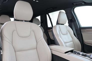Volvo XC90 T8 Recharge Plus — photo 9