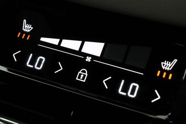 Volvo XC90 T8 Recharge Plus — photo 13