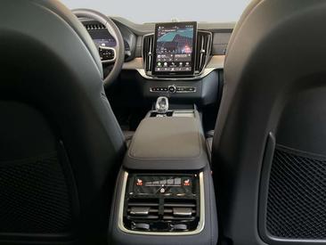 Volvo XC90 T8 — photo 13