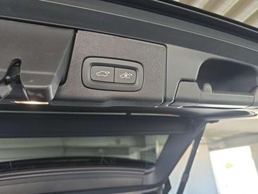 Volvo XC60 B5 Plus — photo 21