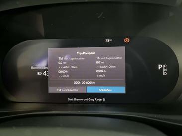 Volvo XC40 Recharge Plus — photo 16